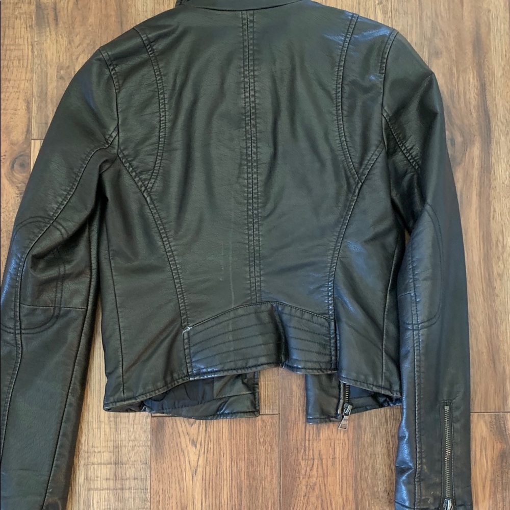 Black Leather Jacket - image 3